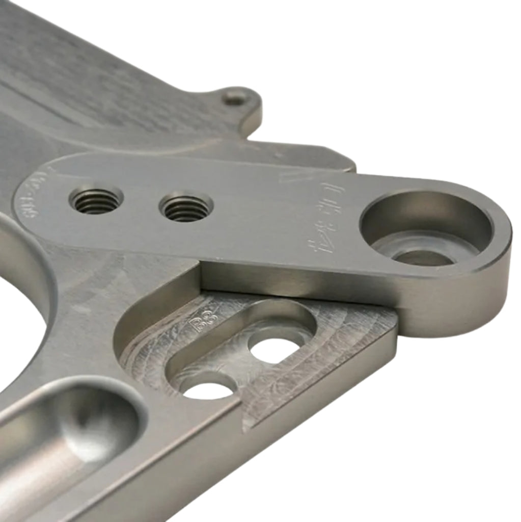 034 Motorsport - Barre anti-rapprochement en X en aluminium usiné - Audi A4 / A5