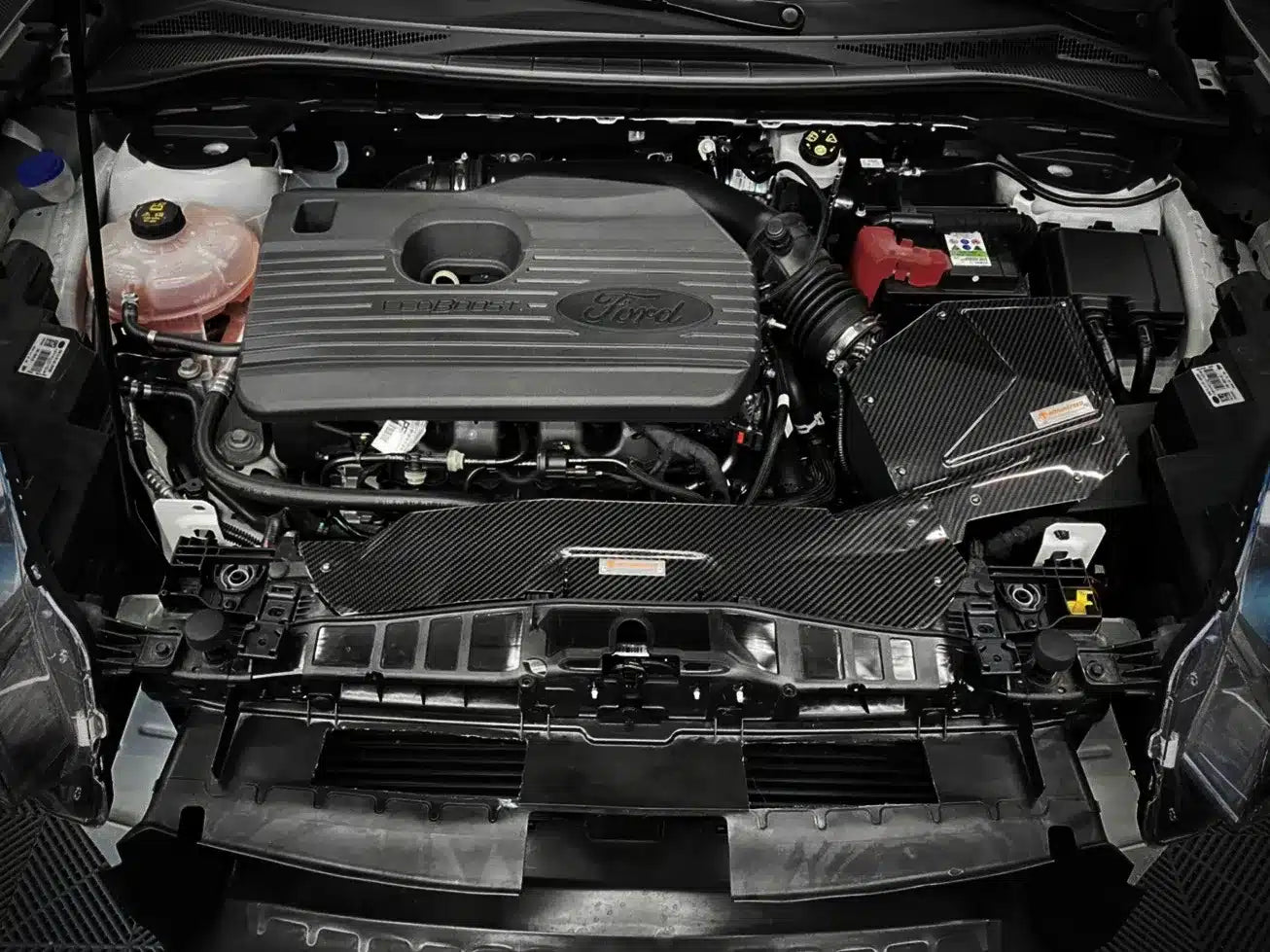 Armaspeed Luftansaugung + Luftkanal für Ford Kuga MK3 2.0 EcoBoost 6