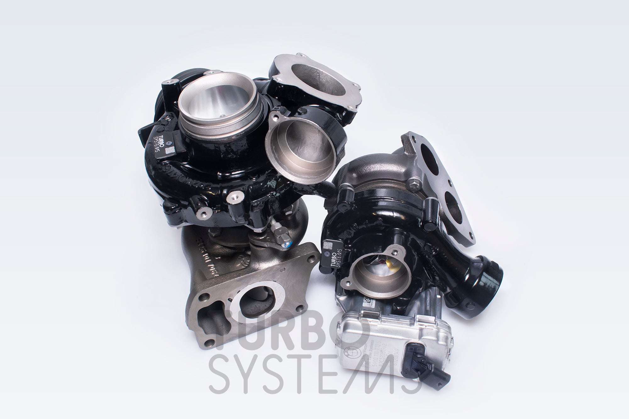 TurboSystems Hybrid turbo set BMW 535d F10 / 740d F01 / X5 E70 3.0d N57D30TOP 2