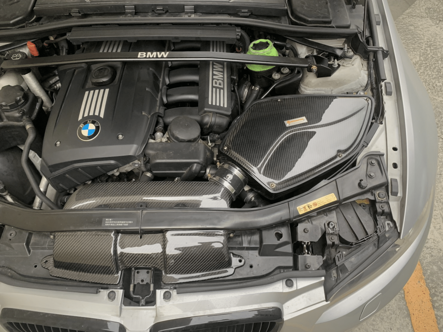 Caja de aire Armaspeed Carbono BMW E9X Serie 3 N52 5