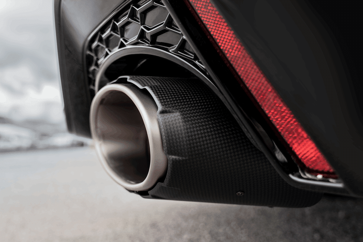 Set tubi di collegamento Akrapovic in acciaio inox Audi Rs6 Avant C8 1