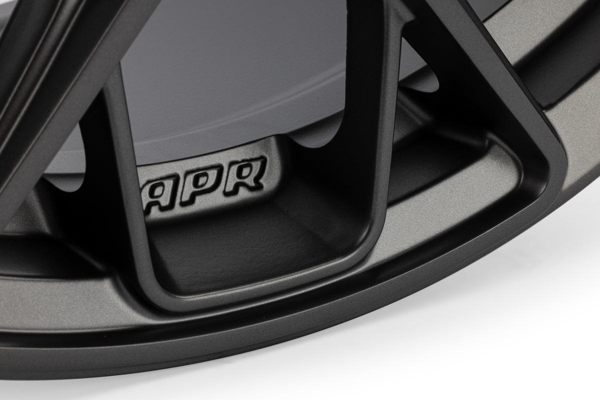 APR Flow Formed wiel Audi Golf 7