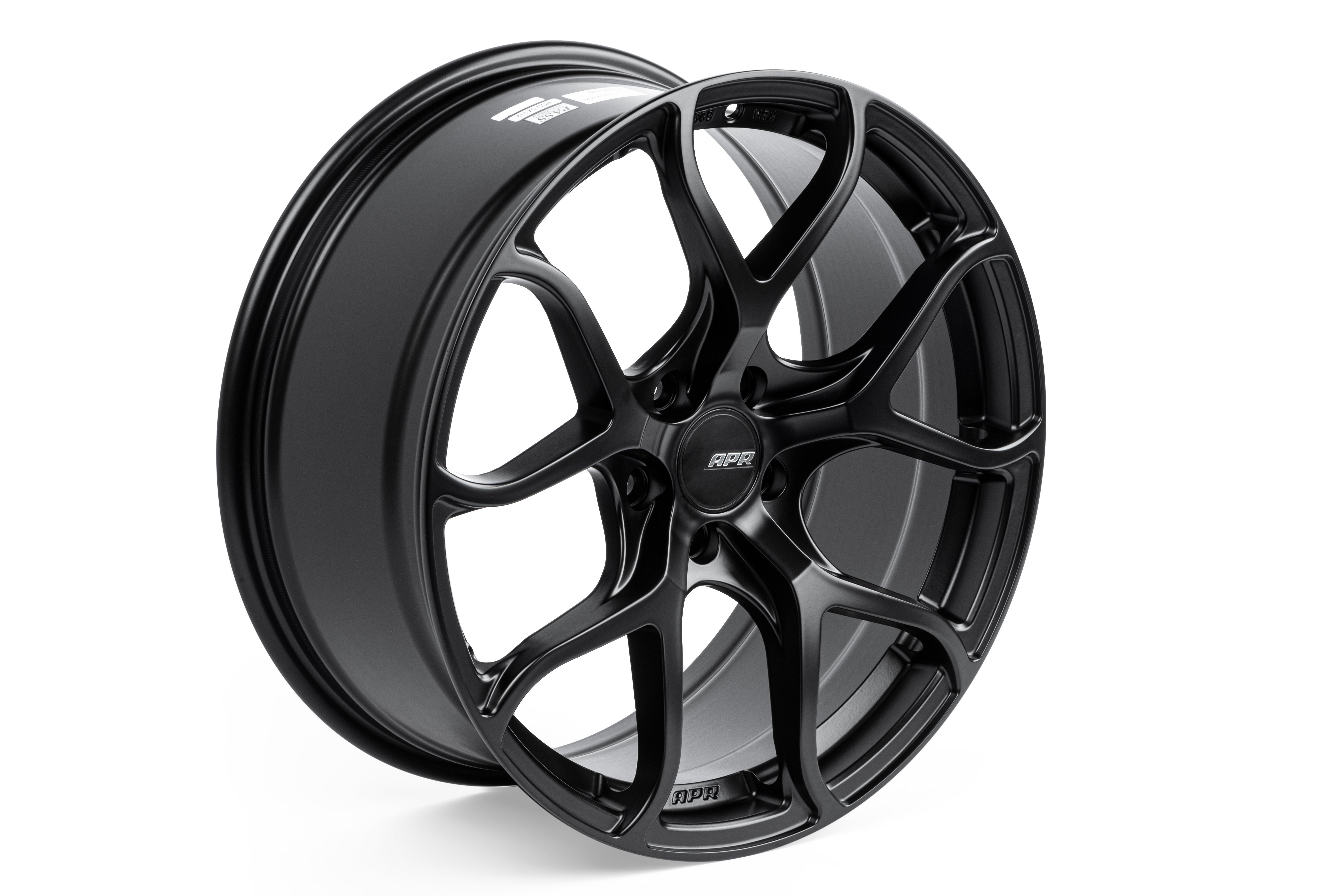 APR Flow Formed velg Golf 7