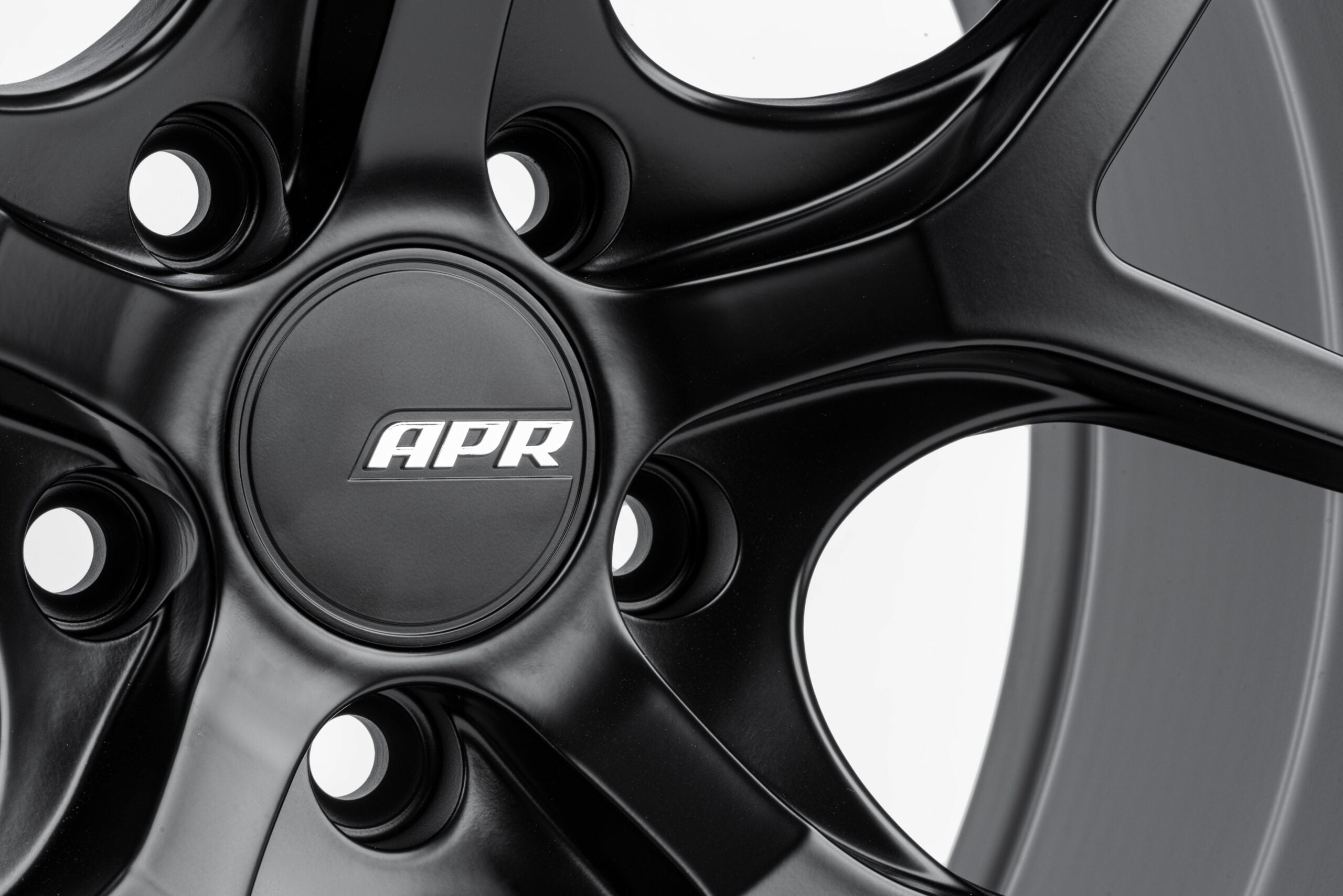 APR – Velg A01 Flow Formed 19 x 8.5 – 5 x 112 ET45 – Zwart