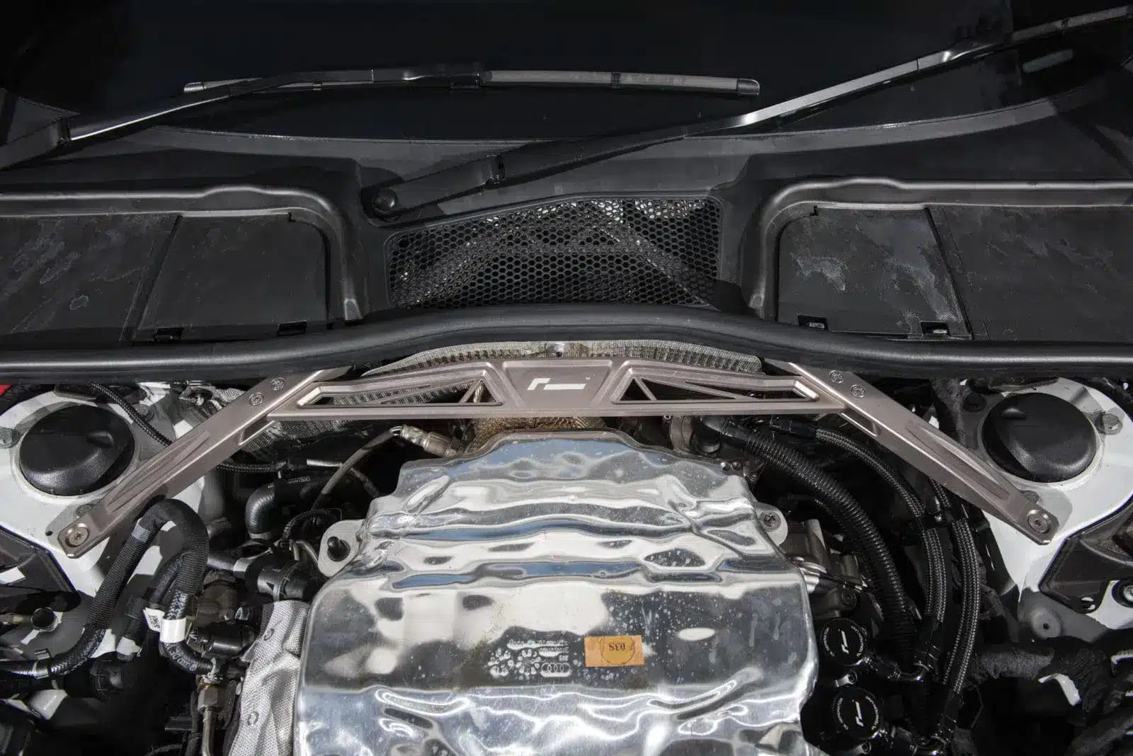 Racingline Verstevigingsbeugel Audi A4 S4 A5 S5 B9 7