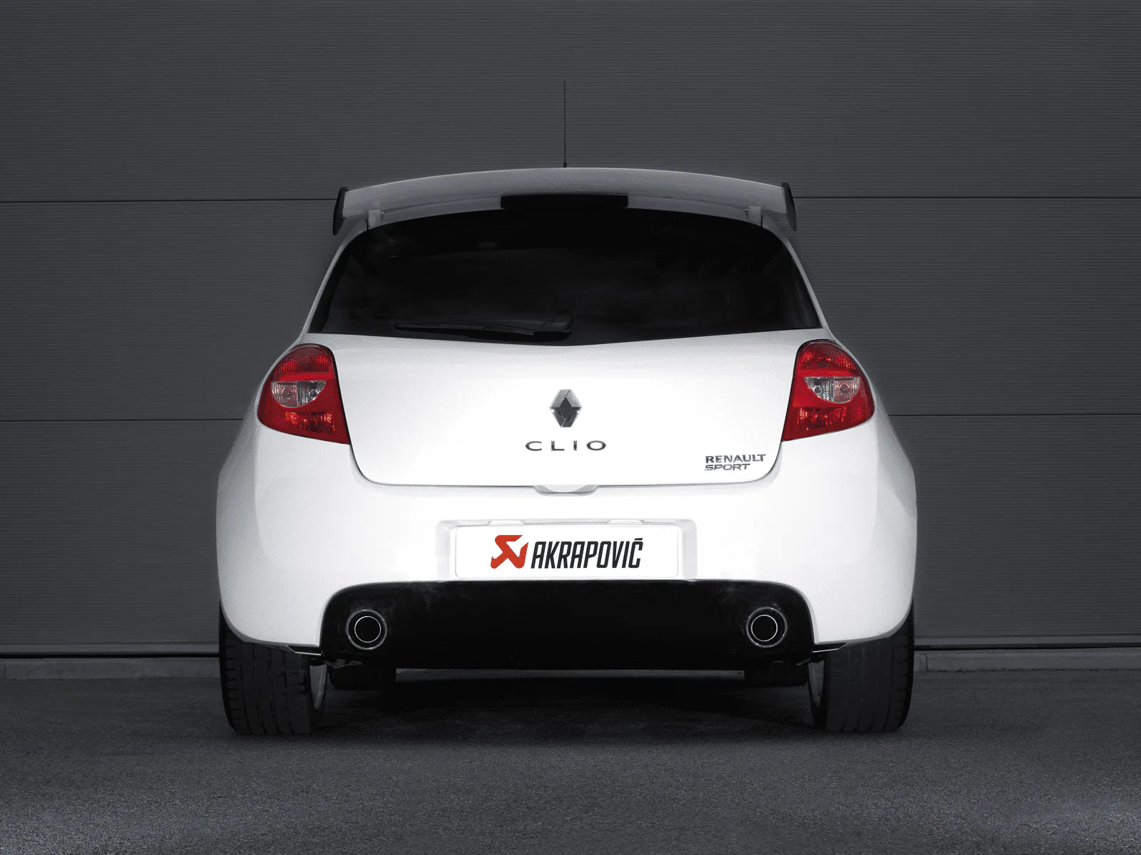 Akrapovič - Slip-On Line SS - Renault Clio 3 RS 200