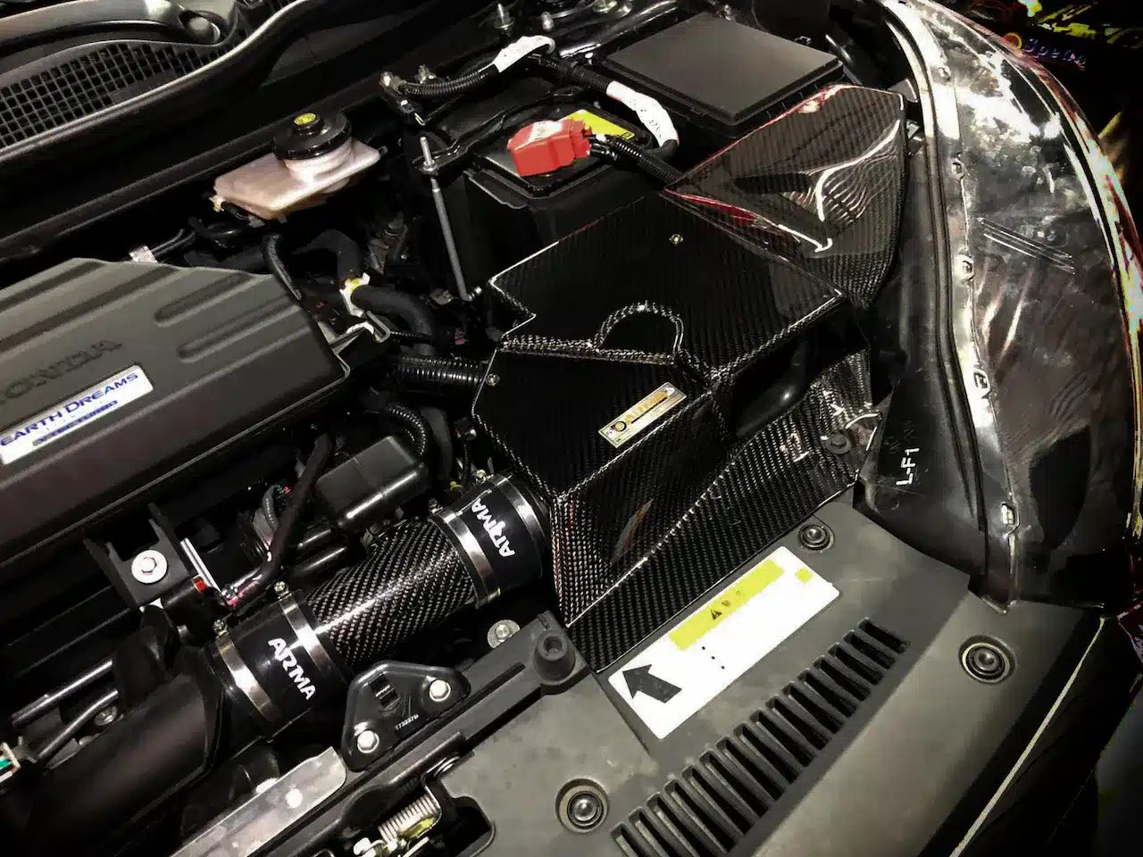 Armaspeed - Wlot powietrza + osłona + OEM - Honda CR-V MKV 1.5