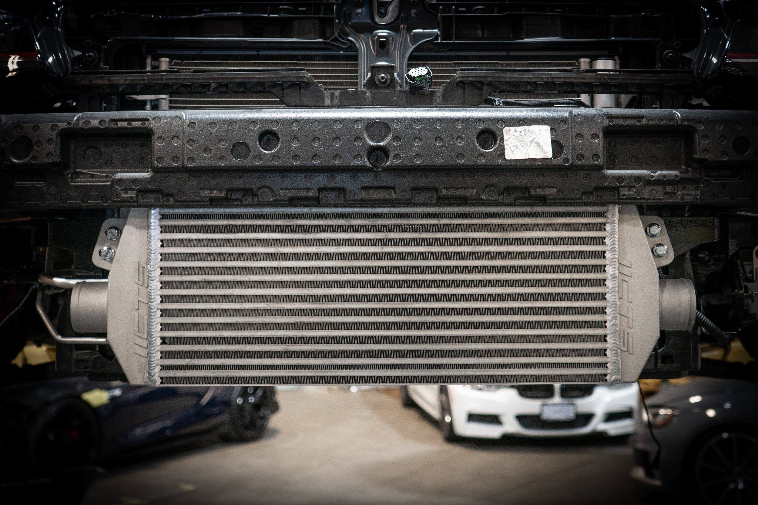 CTS Turbo Front Mount Intercooler Volkswagen Golf 7.5 GTI en Golf 7.5 R-6