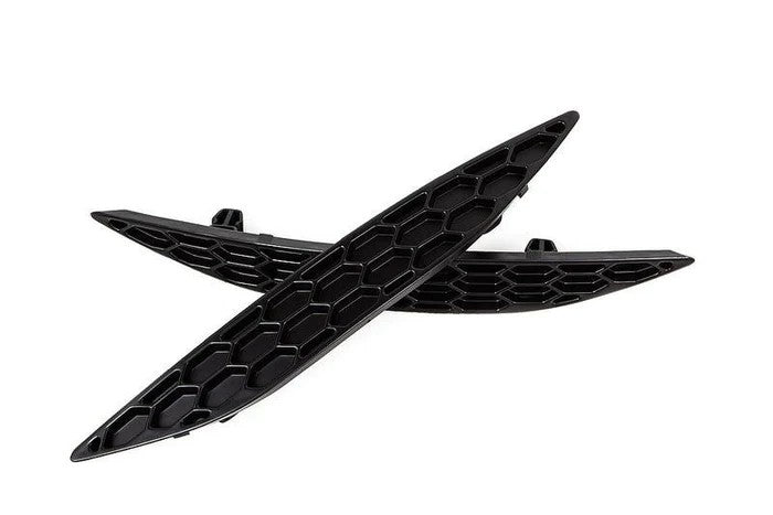 Acexxon Honeycomb reflector deletes Volkswagen Golf 7 R