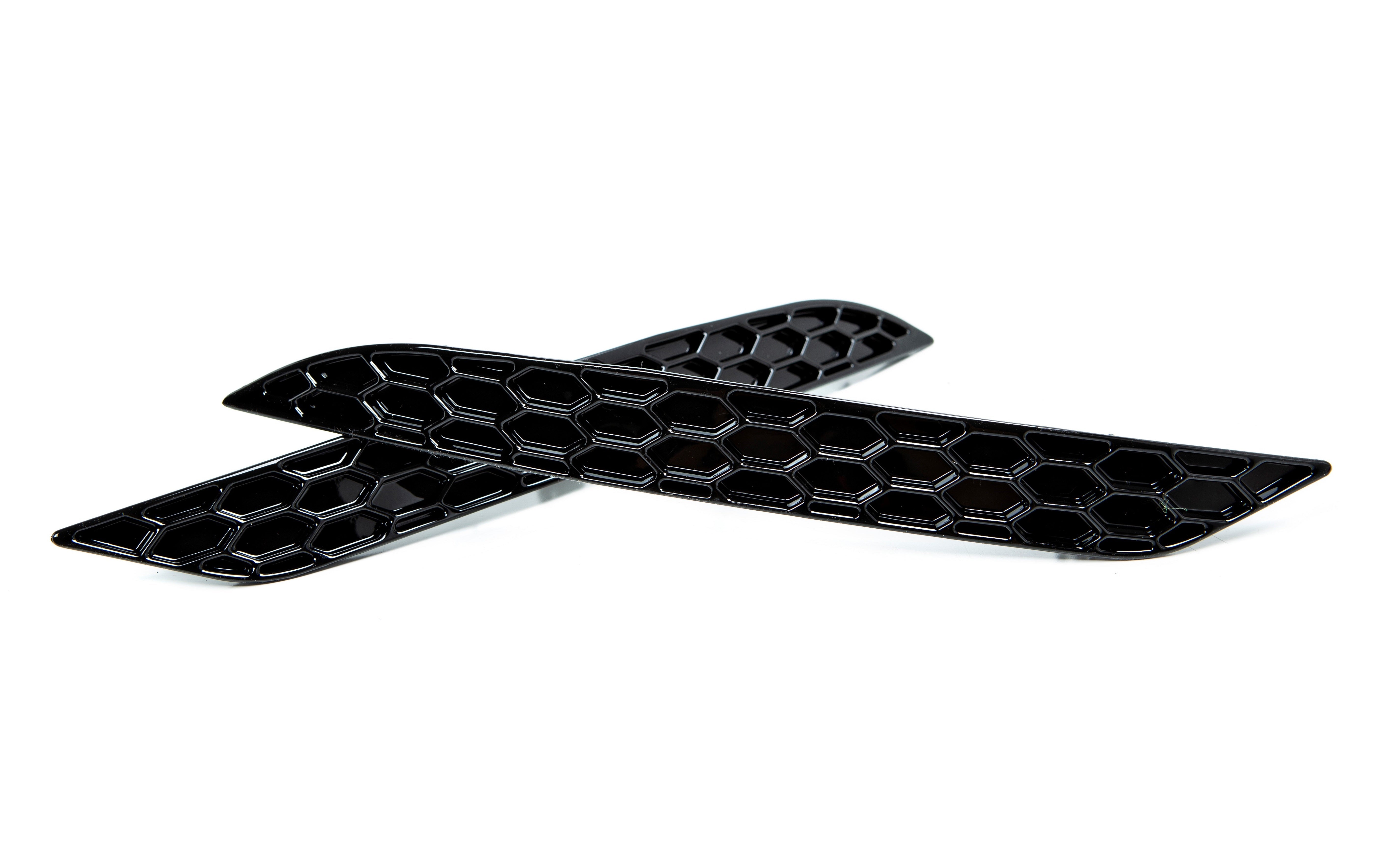 Acexxon Honeycomb reflector deletes Volkswagen Golf 7.5 GTI / R