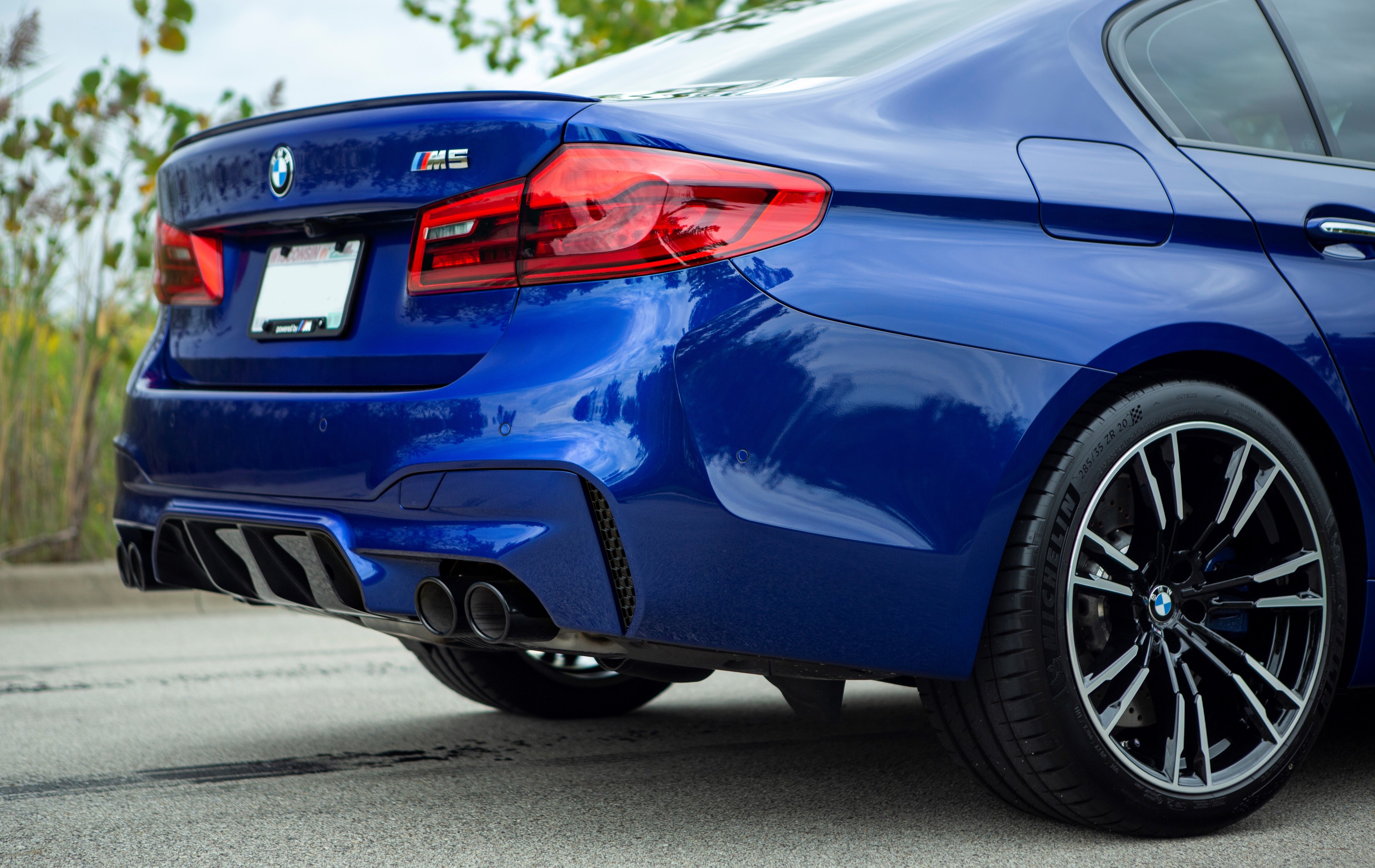 Acexxon Honeycomb reflector deletes BMW M5 F90