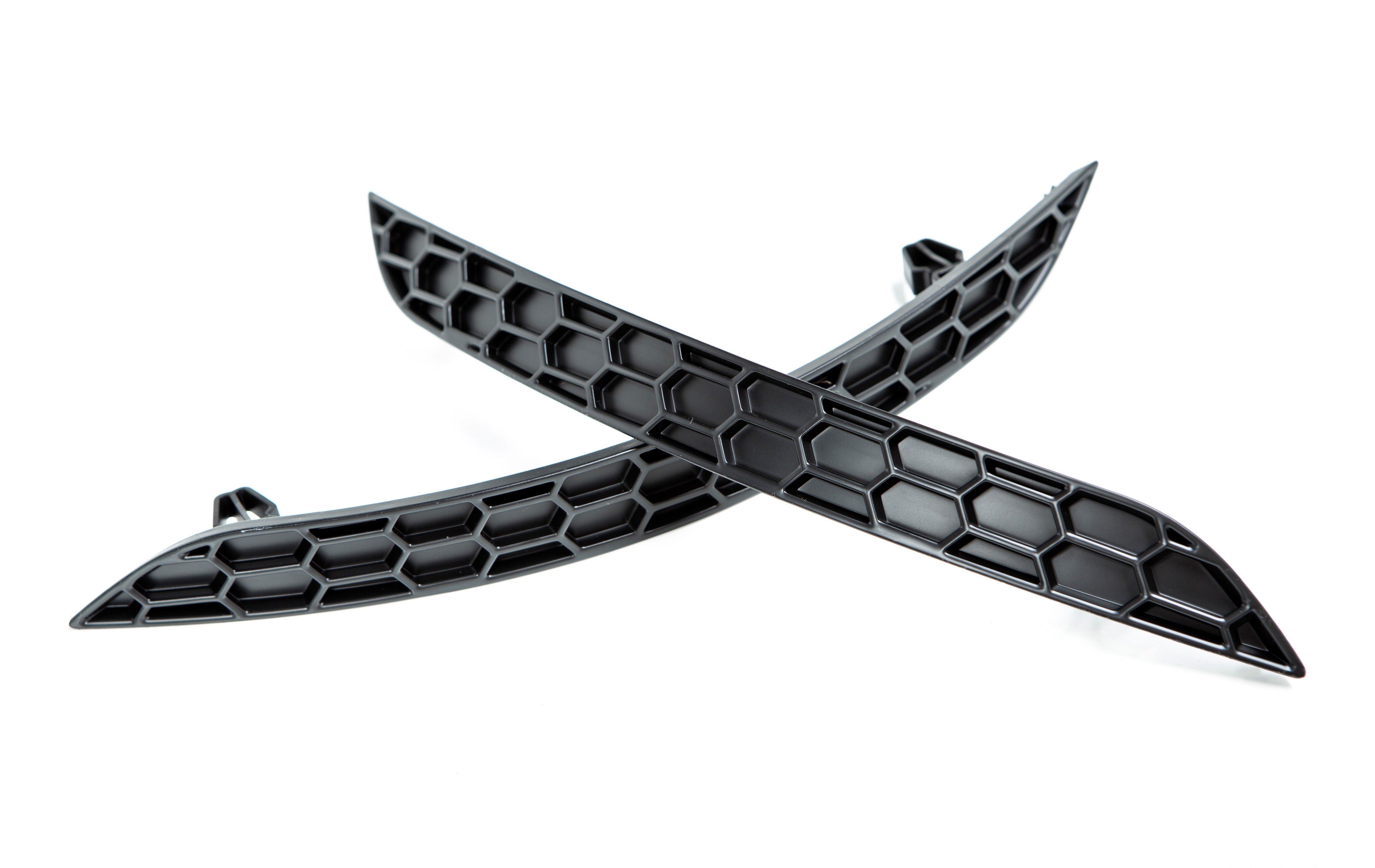 Acexxon Honeycomb reflector deletes Audi S3 / RS3 8V