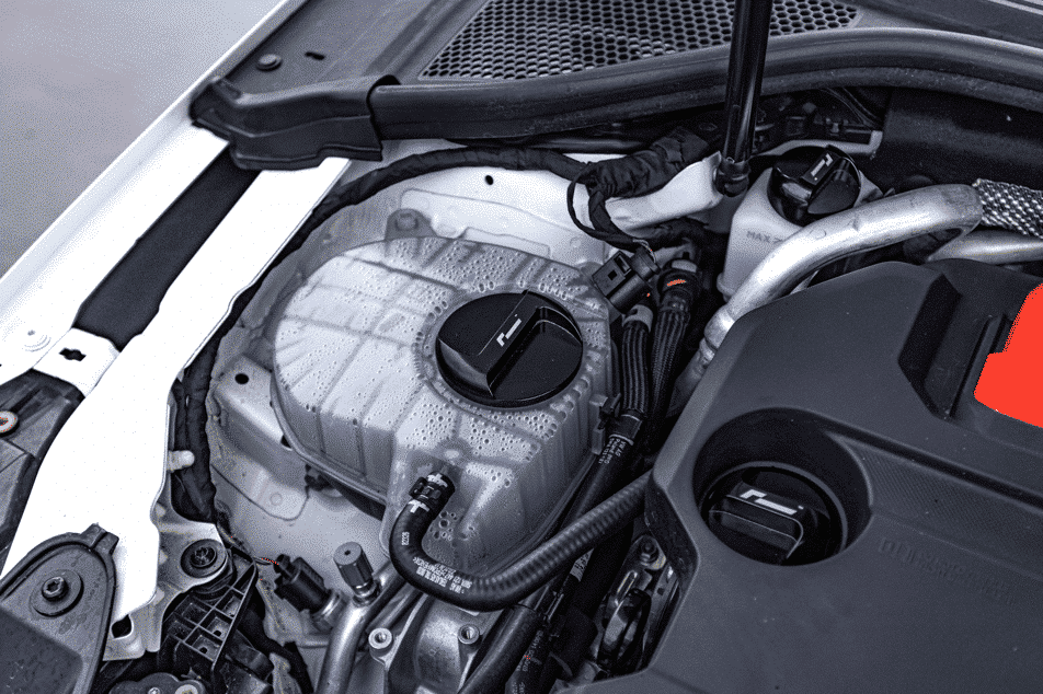Tappo olio in alluminio Racingline per Audi S3 8Y-4