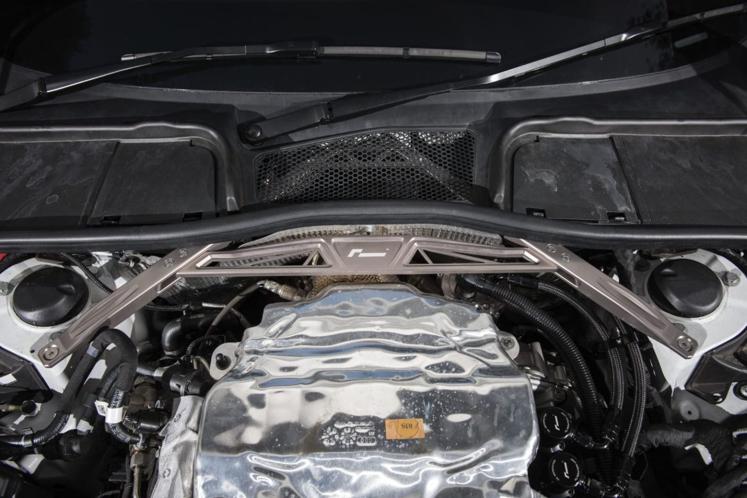 Racingline Frontstrebe Audi A4 / S4 / A5 / S5 B9-5