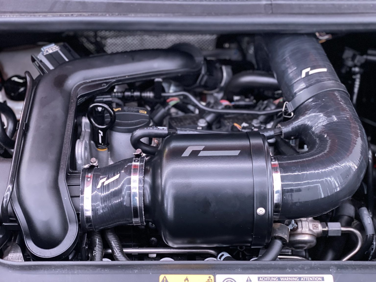 Racingline Performance intake kit Volkswagen UP GTI-6