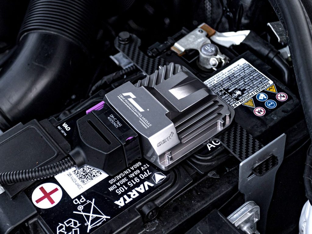 Module de commande de puissance Racingline pour Volkswagen Golf 8 GTI / Skoda Octavia NX VRs-4