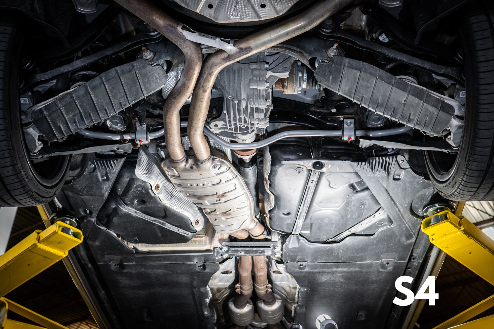 CTS Stabilisatie stang achter Audi A4 / S4 / RS4 B9 en A5 / S5 / RS5 F5