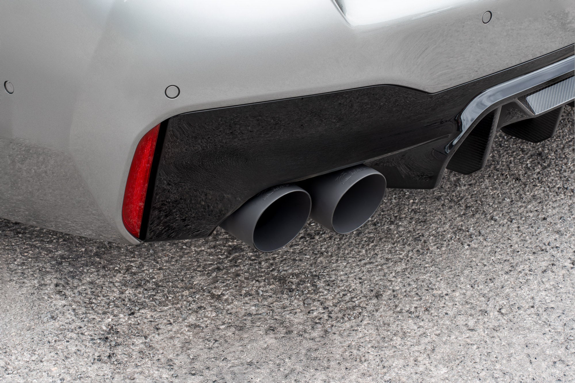 Scorpion Half uitlaat BMW M5 F90-10