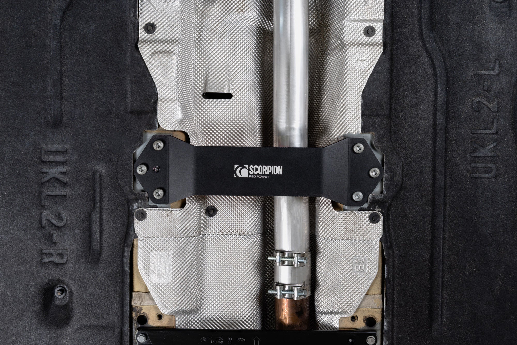 Barre anti-rapprochement inférieure centrale Scorpion pour BMW M135i F70-5