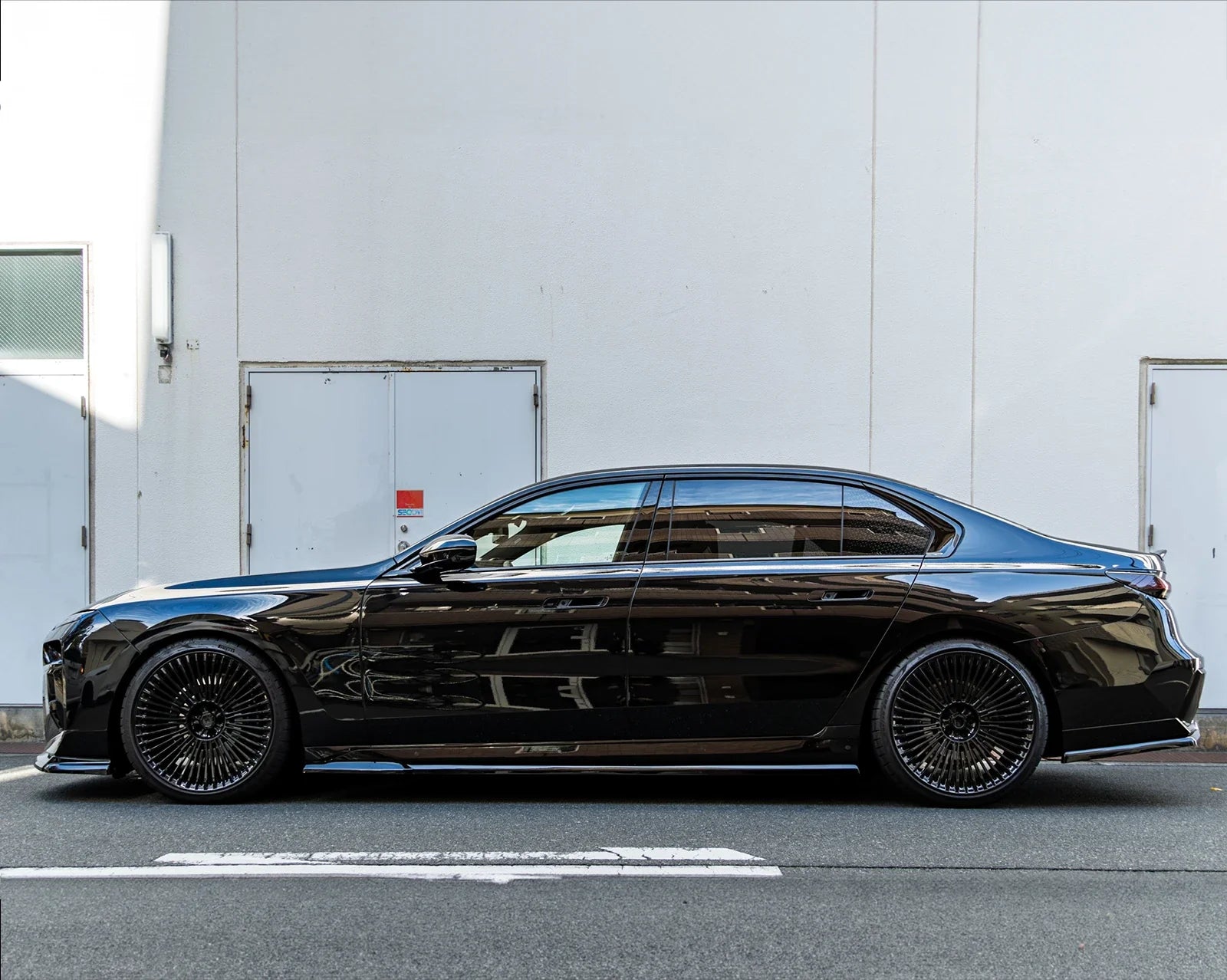 Airmatic lowering link for BMW 7 series G70 3