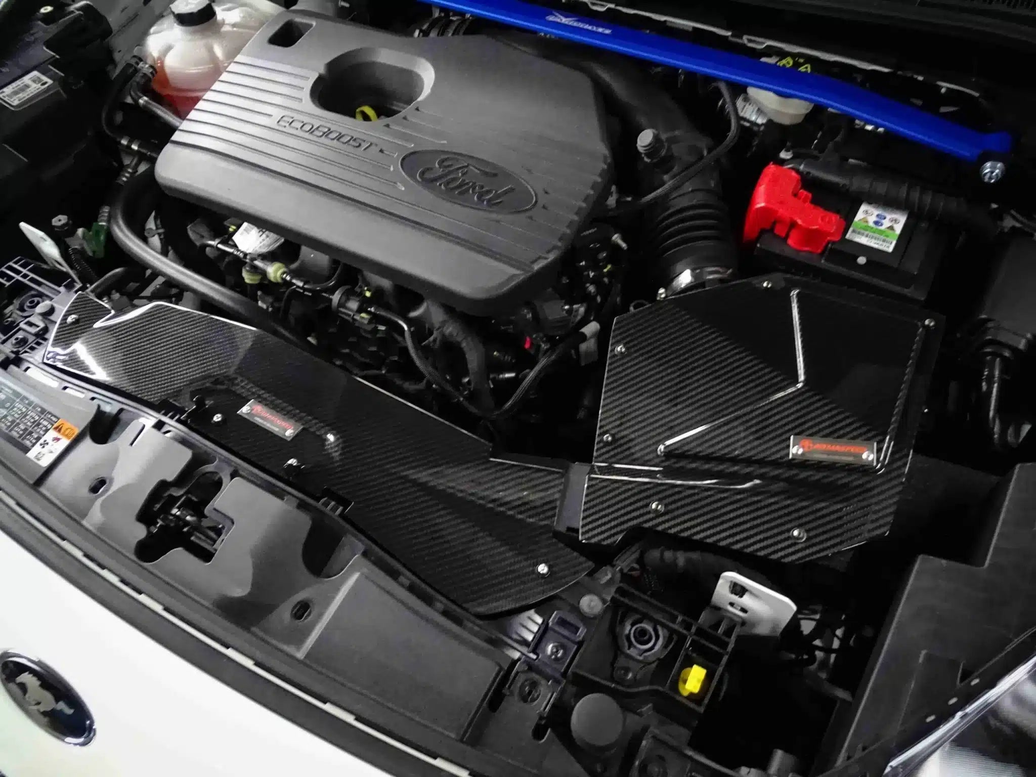 Armaspeed Luftansaugung + Luftkanal für Ford Kuga MK3 2.0 EcoBoost 4