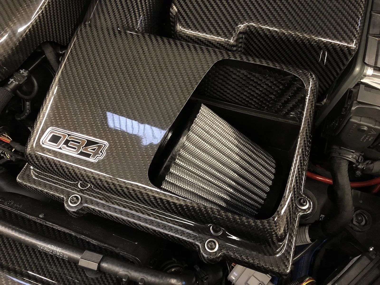 034 Motorsport Carbonfaser-Ansaugstutzen (offen) 1.8T 2.0T 07