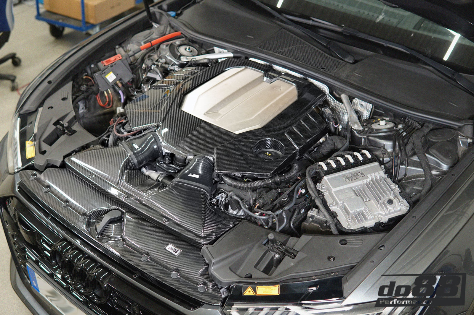 DO88 - Carbon Motorafdekking - Audi RS6 C8 RS7 C8 6