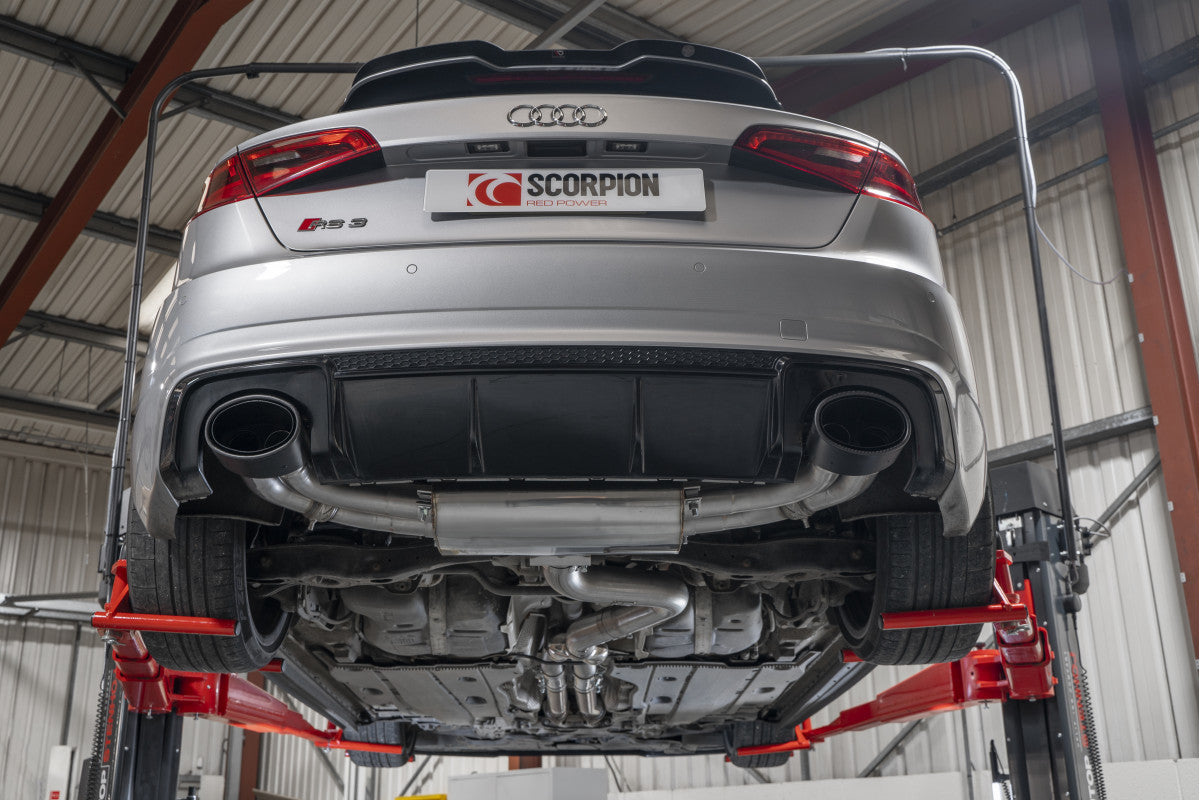 Sistema de escape Scorpion Cat Back para Audi RS3 8V Sportback 04
