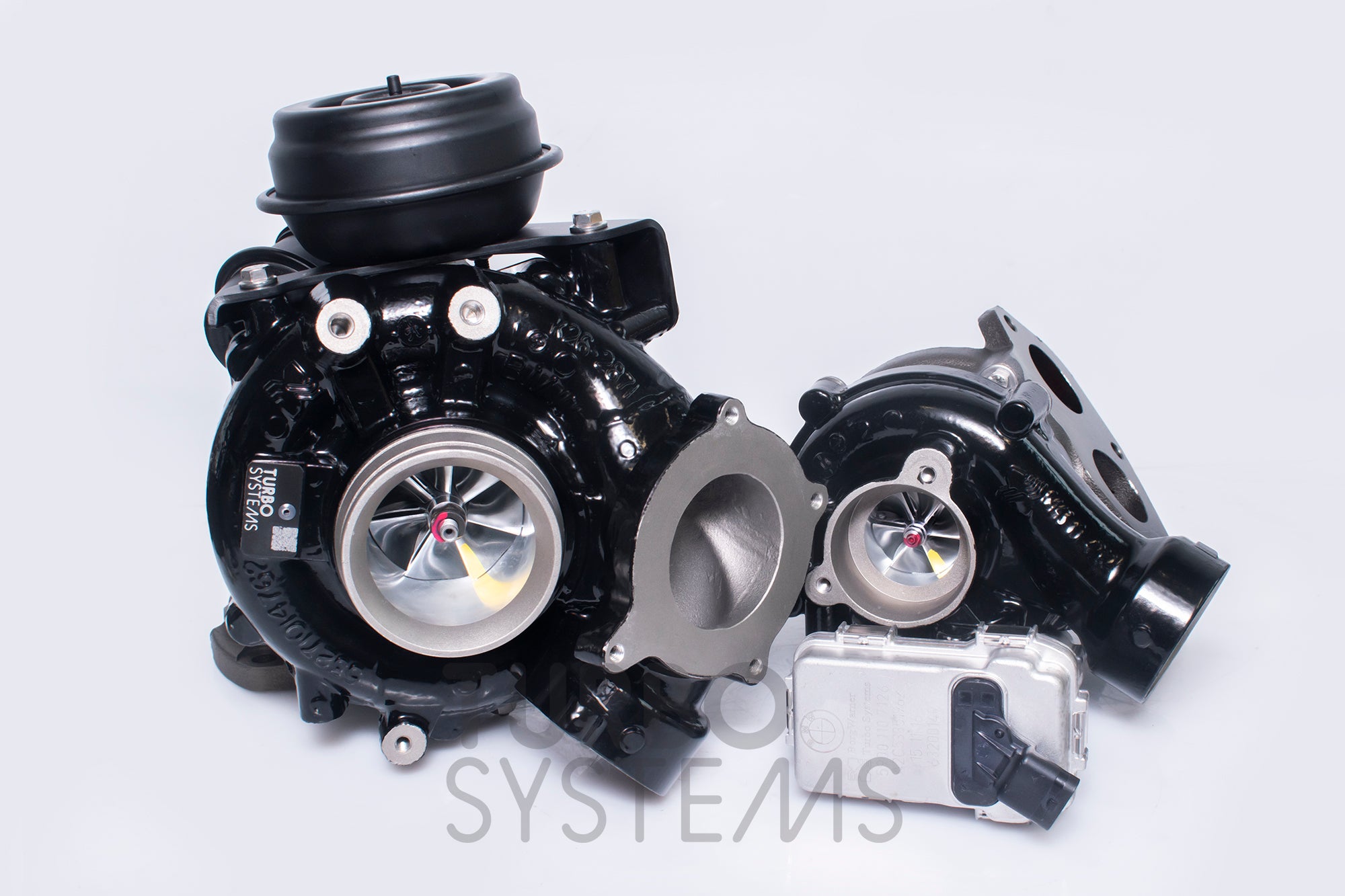 TurboSystems Hybrid turbo set BMW 535d F10 / 740d F01 / X5 E70 3.0d N57D30TOP