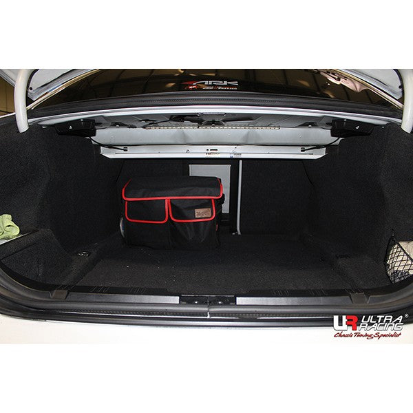 Ultra Veerpootbrug achter boven BMW M5 E60