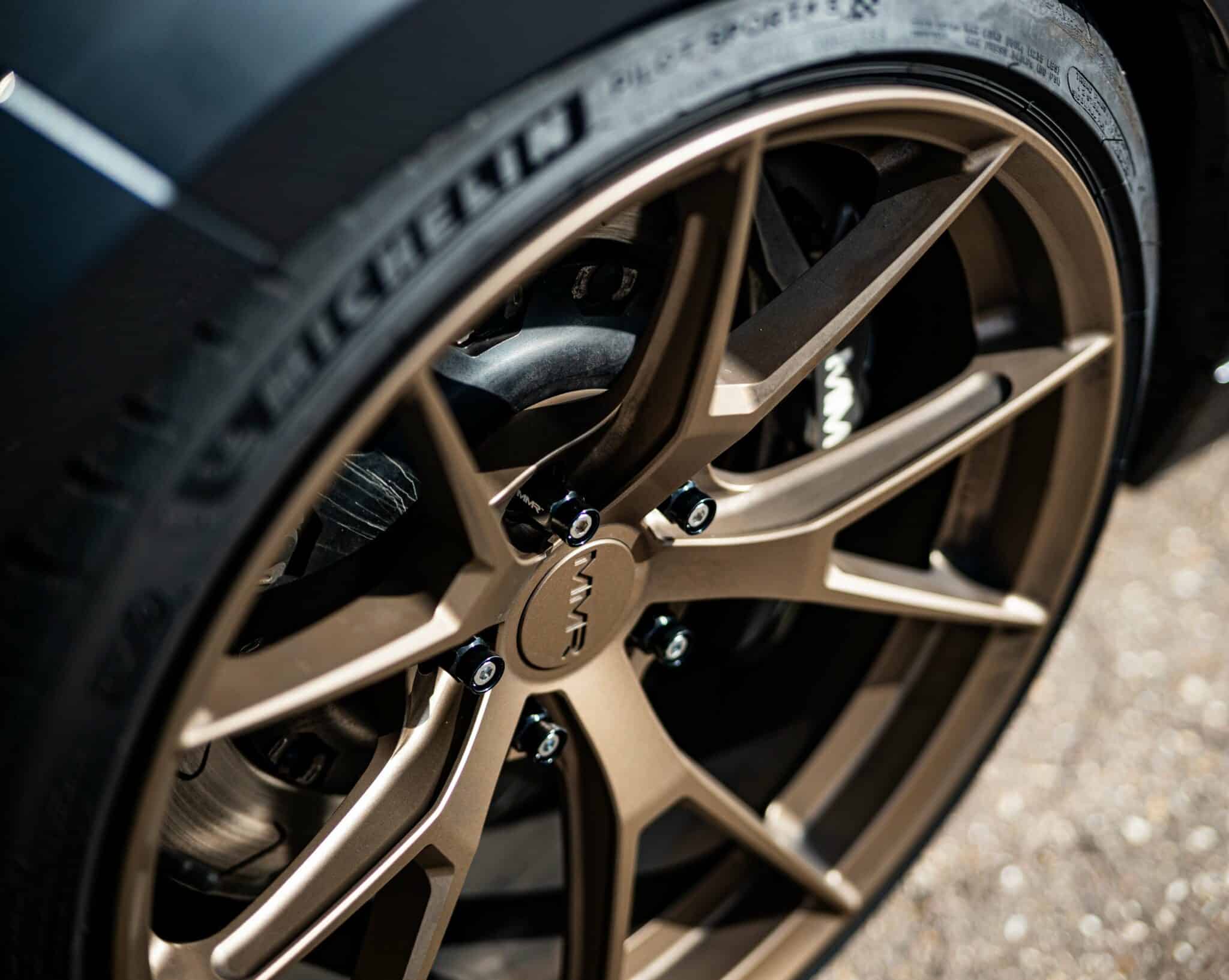 Kit de goujons et écrous de roue MMR 70 mm BMW 6