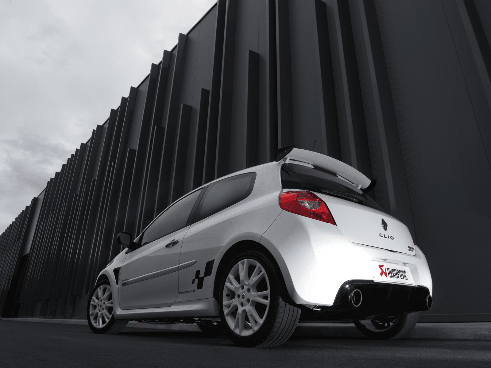 Akrapovič - Ligne Slip-On SS - Renault Clio 3 RS 200