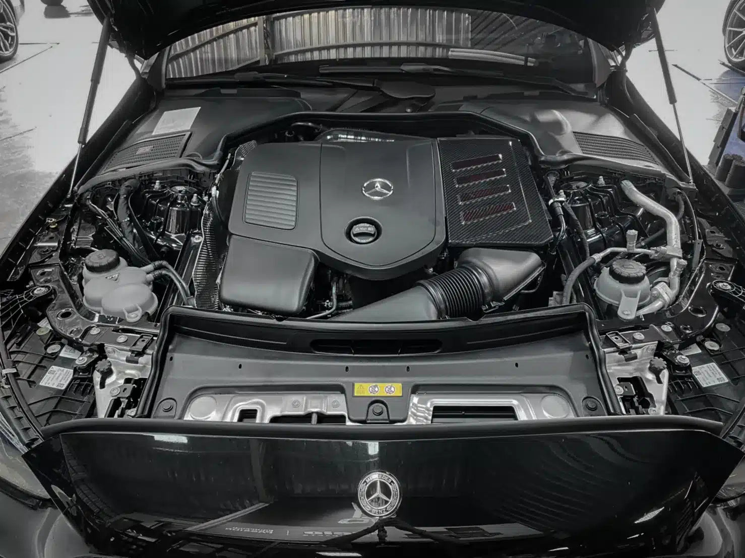 Armaspeed - Wlot powietrza Carbon - Mercedes W206 C300 M254