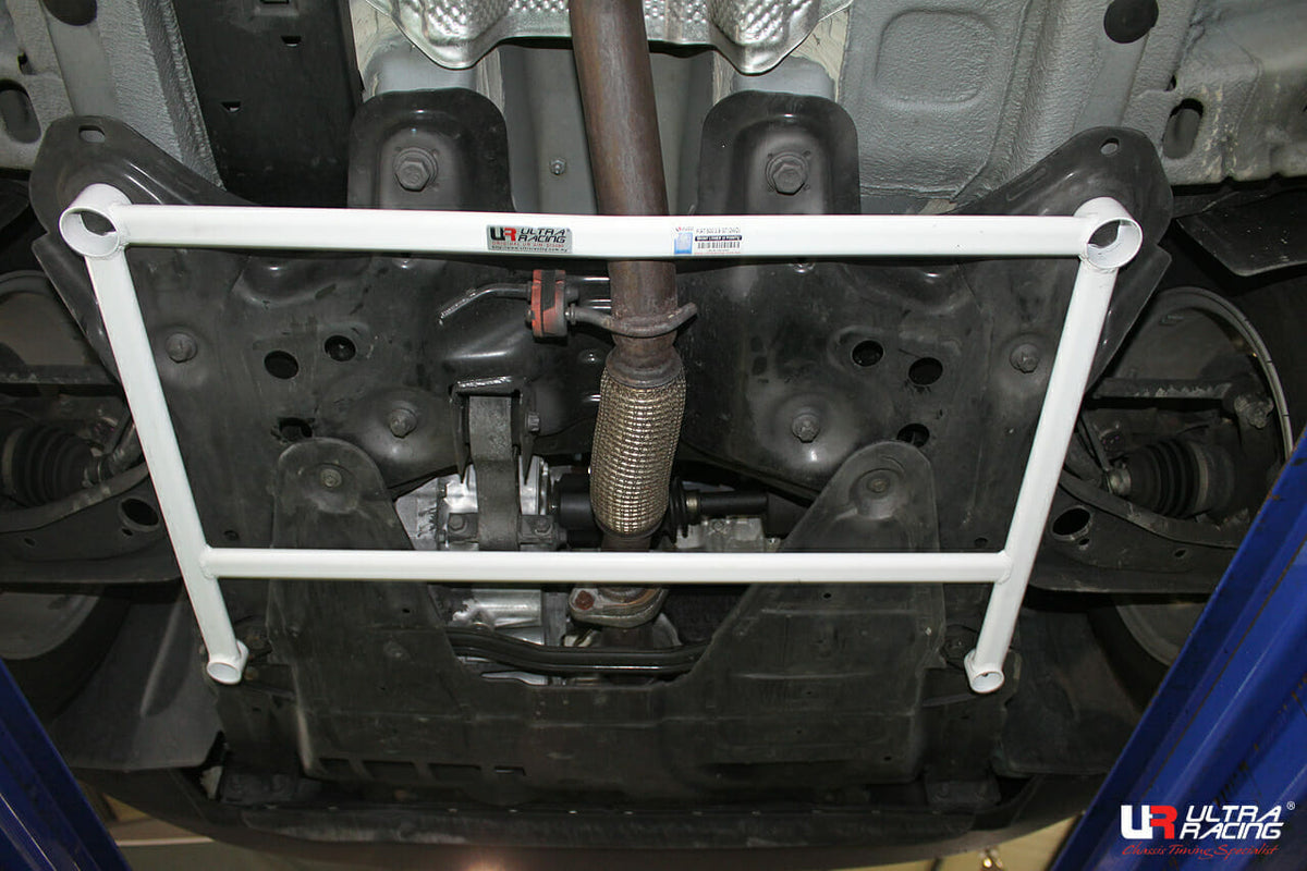 Ultra 4-punts subframe brace Abarth 595 / 695