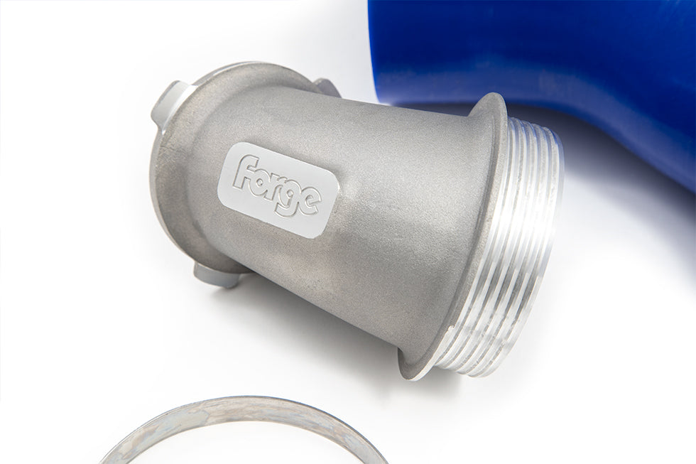 Forge Siliconen slangenset en inlaatadapter Volkswagen Golf 8 GTI / Skoda Octavia NX VRS-4
