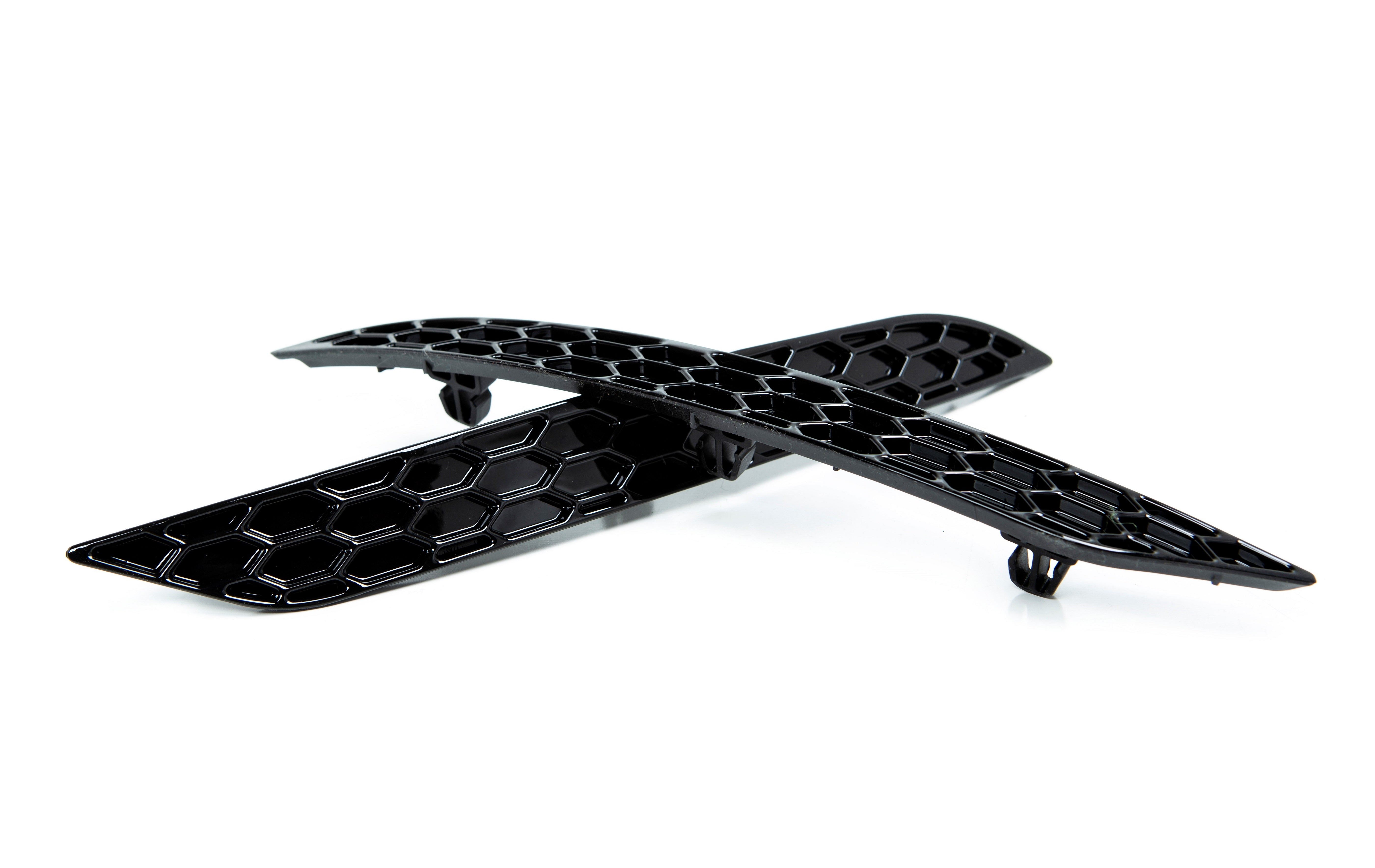 Acexxon Honeycomb reflector deletes Volkswagen Golf 7.5 GTI / R