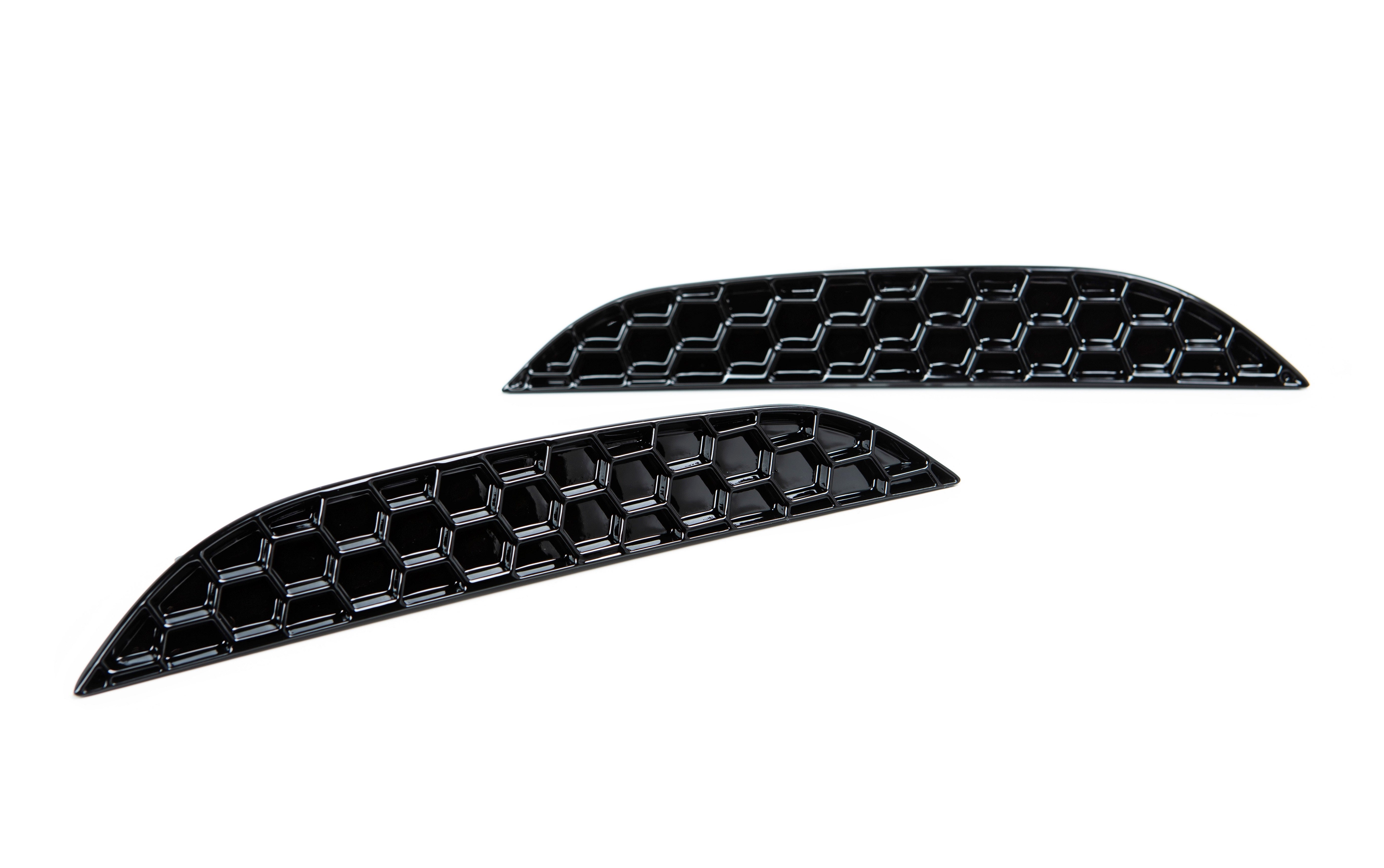 Acexxon Honeycomb reflector deletes BMW M5 F90