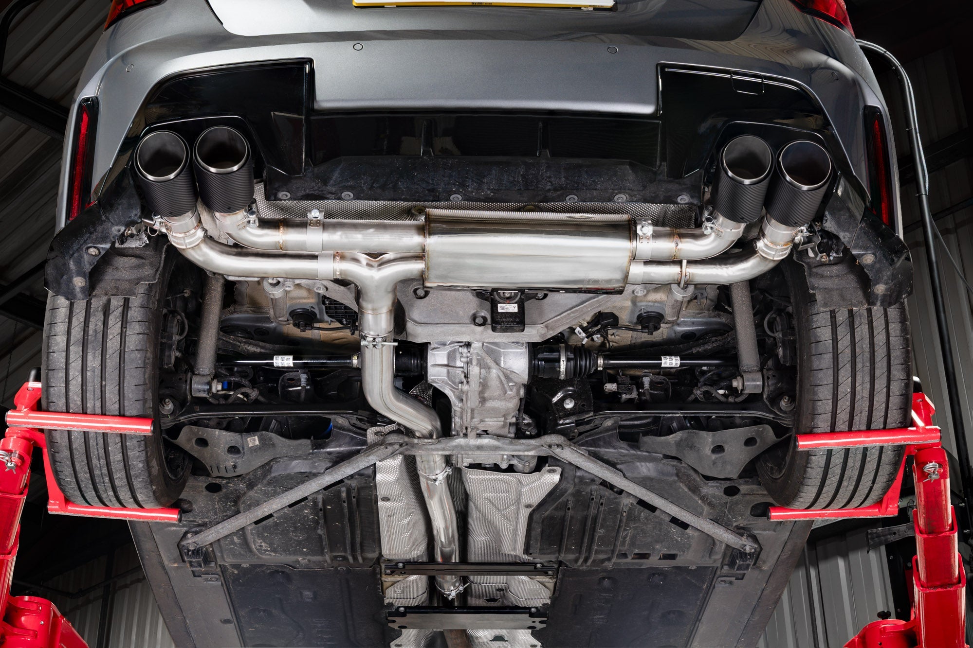 Układ wydechowy Catback firmy Scorpion BMW M135i F70-4