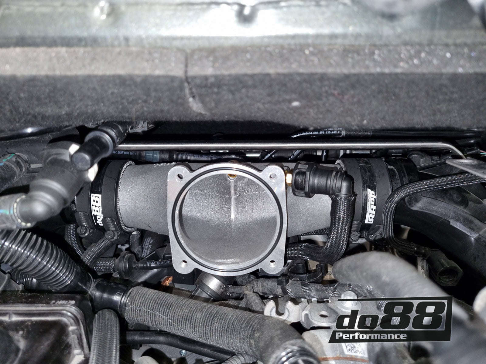 DO88 - Plenum - Porsche 911 992 Turbo en Carrera 6