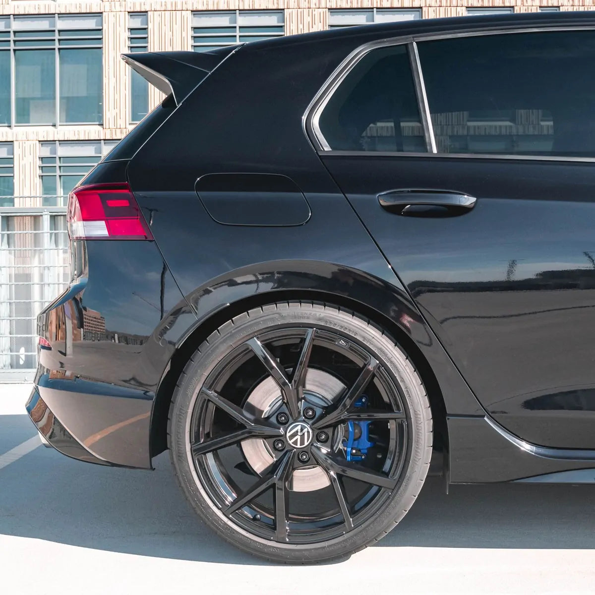 Dynamic Plus Tieferlegungsfedern für VW Golf R MK8 034 404 1021 9