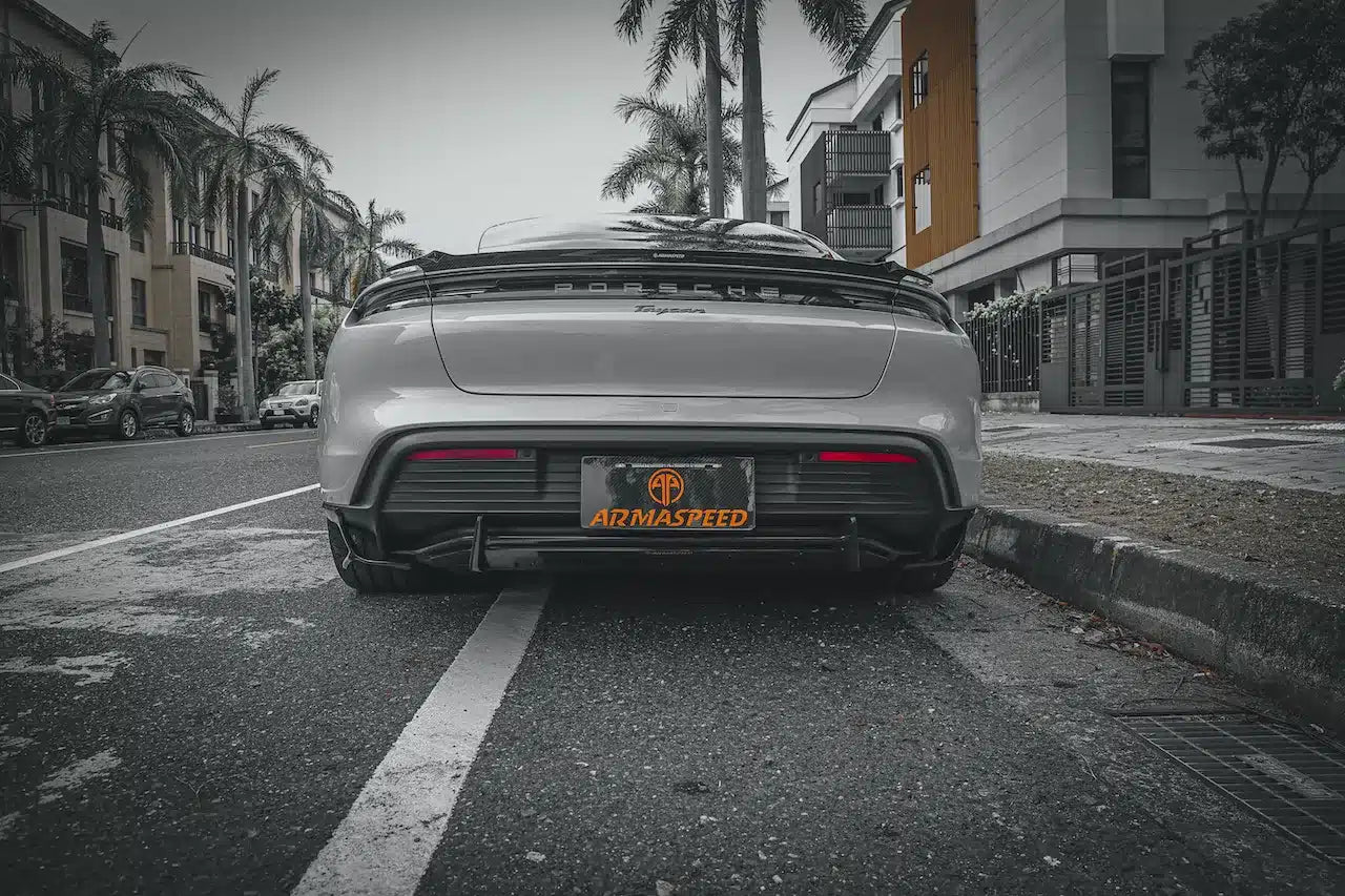 Kit carrosserie aérodynamique Armaspeed pour Porsche Taycan 4