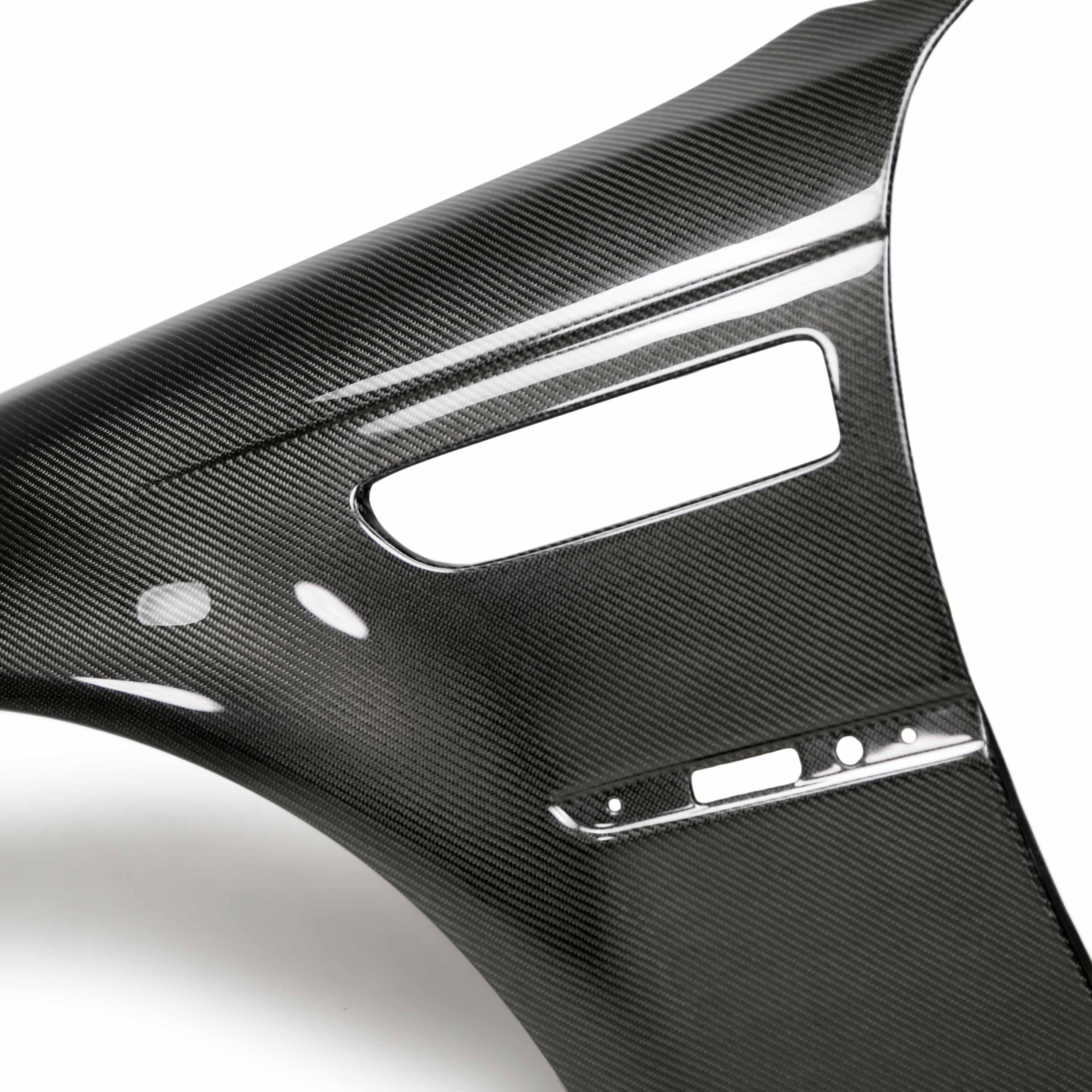 Seibon Carbon Fiber voorspatborden BMW M3 E46