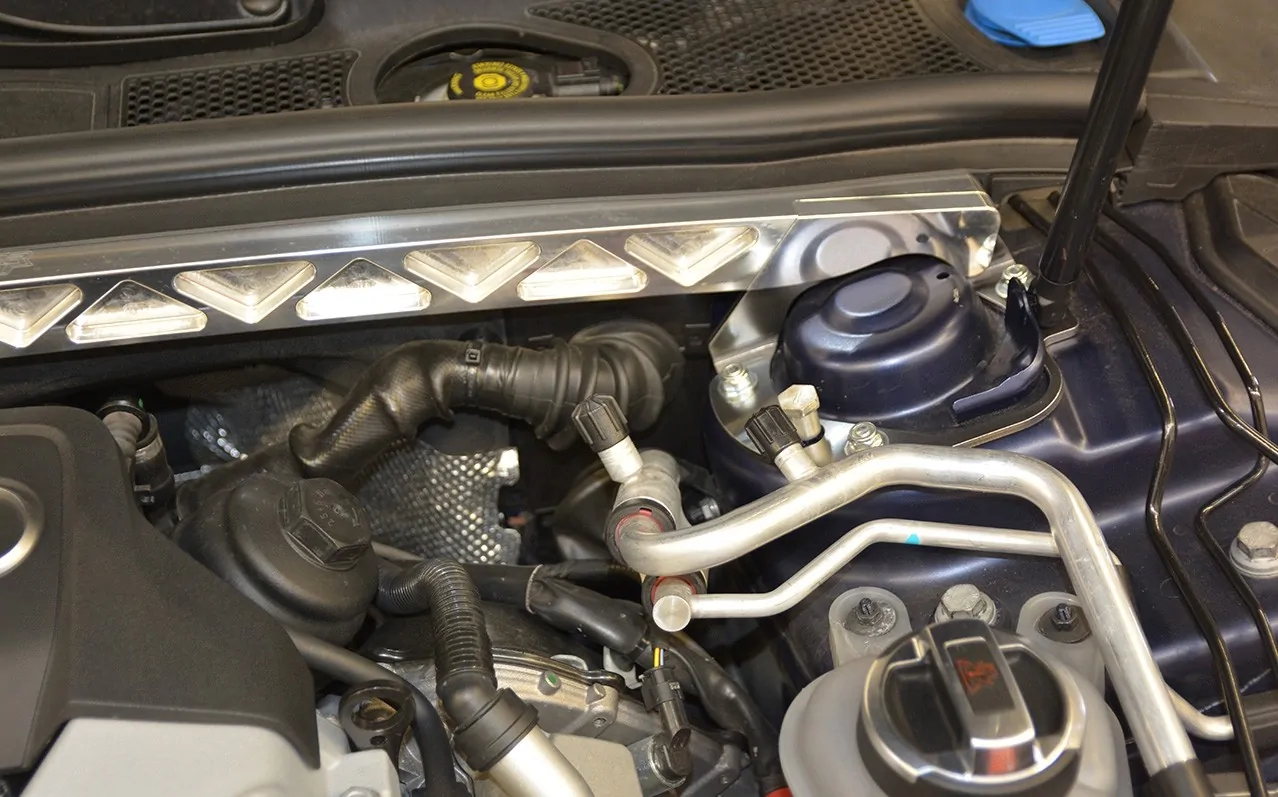 034 Motorsport Front Strebe Brace B8 Audi A4 S4 Allroad 06