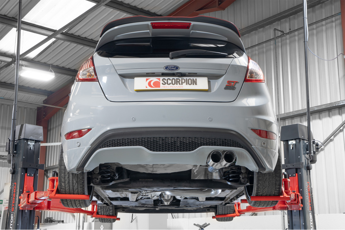 Scorpion Predator Cat Back Systeem Ford MK7.5 Fiesta ST 04