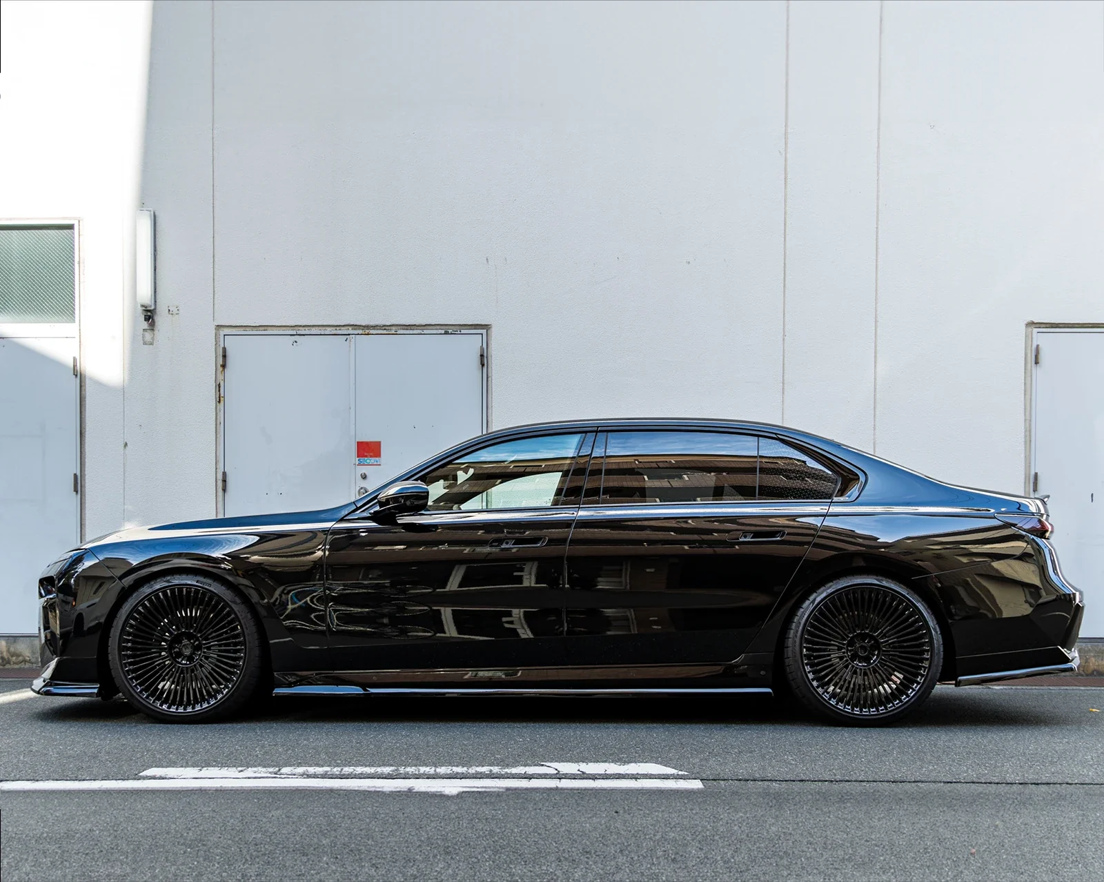 Airmatic lowering link for BMW 7 series G70 3